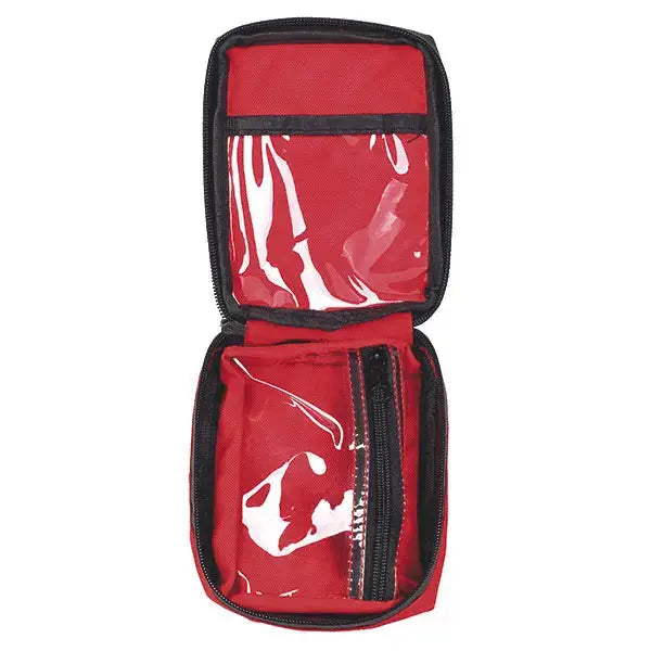 Die First Aid Kit Mini Tasche ist die perfekte Lösung für alle, die ihre persönliche Erste-Hilfe-Ausrüstung sicher und übersichtlich verstauen möchten. Mit ihren kompakten Maßen von 15 x 10 x 5 cm passt sie in jede Tasche, jeden Rucksack oder kann bequem am Gürtel getragen werden – dank der integrierten Gürtelschlaufe.