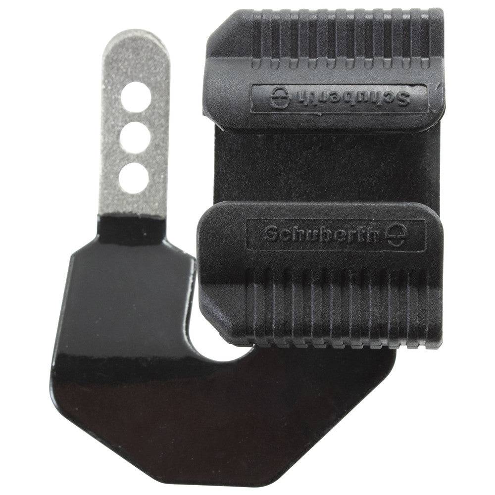 Helmhalterung Dönges für Schuberth F200/F210 mit robustem Kunststoff-Clip und Metallelement für Feuerwehrhelme. Zubehör für Arbeitsschutzhelme.