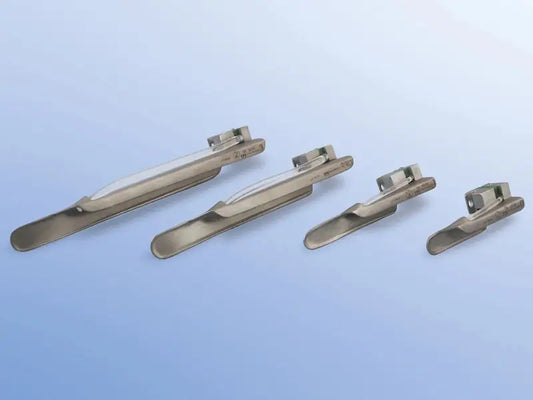 Laryngoskop-Spatel Miller - Einmalgebrauch mit Kaltlicht in vier Größen, ideal für endotracheale Intubation im medizinischen Bereich. Hochwertige Einweg-Intubationsspatel mit integriertem Lichtleiter für präzise Anwendung.