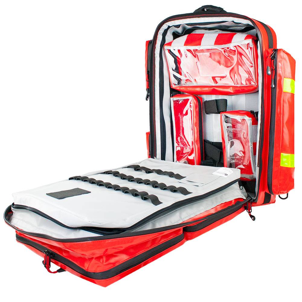Innenansicht des WaterStop PROFI Notfallrucksacks mit transparenten Modultaschen und flexibler Organisation für medizinische Ausrüstung.