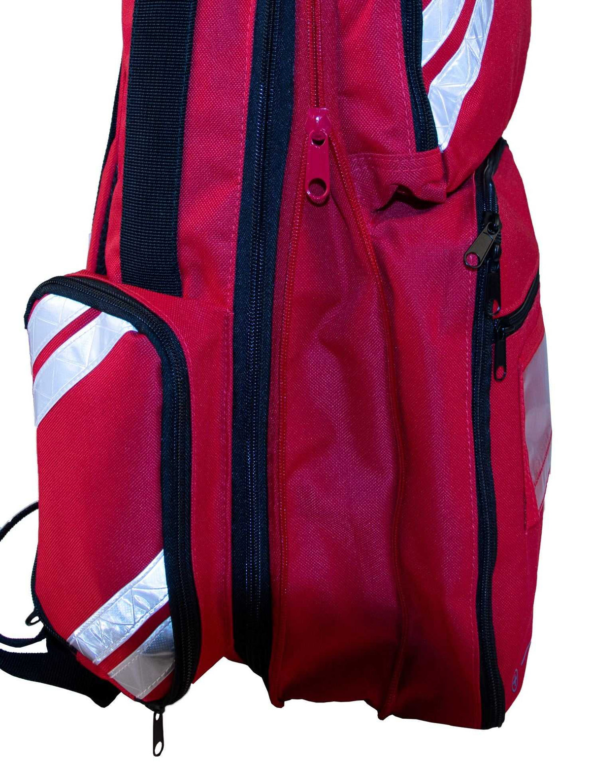 Seitliche Nahaufnahme des Rucksack ultraRESCUE LITE mit Reißverschlüssen und reflektierenden Streifen für den Rettungseinsatz.