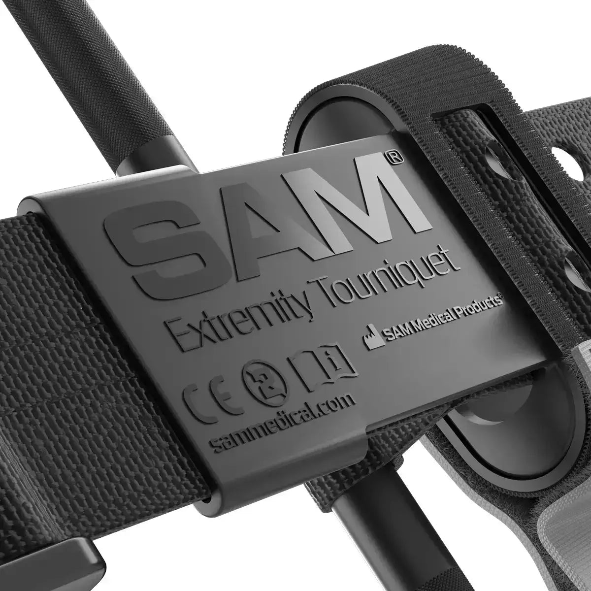 SAM® XT Tourniquet mit TRUFORCE™-Technologie – blitzschnell, sicher & einhändig anwendbar. Ideal für Rettung, Militär & Erste Hilfe. Jetzt bei Medasi.shop!